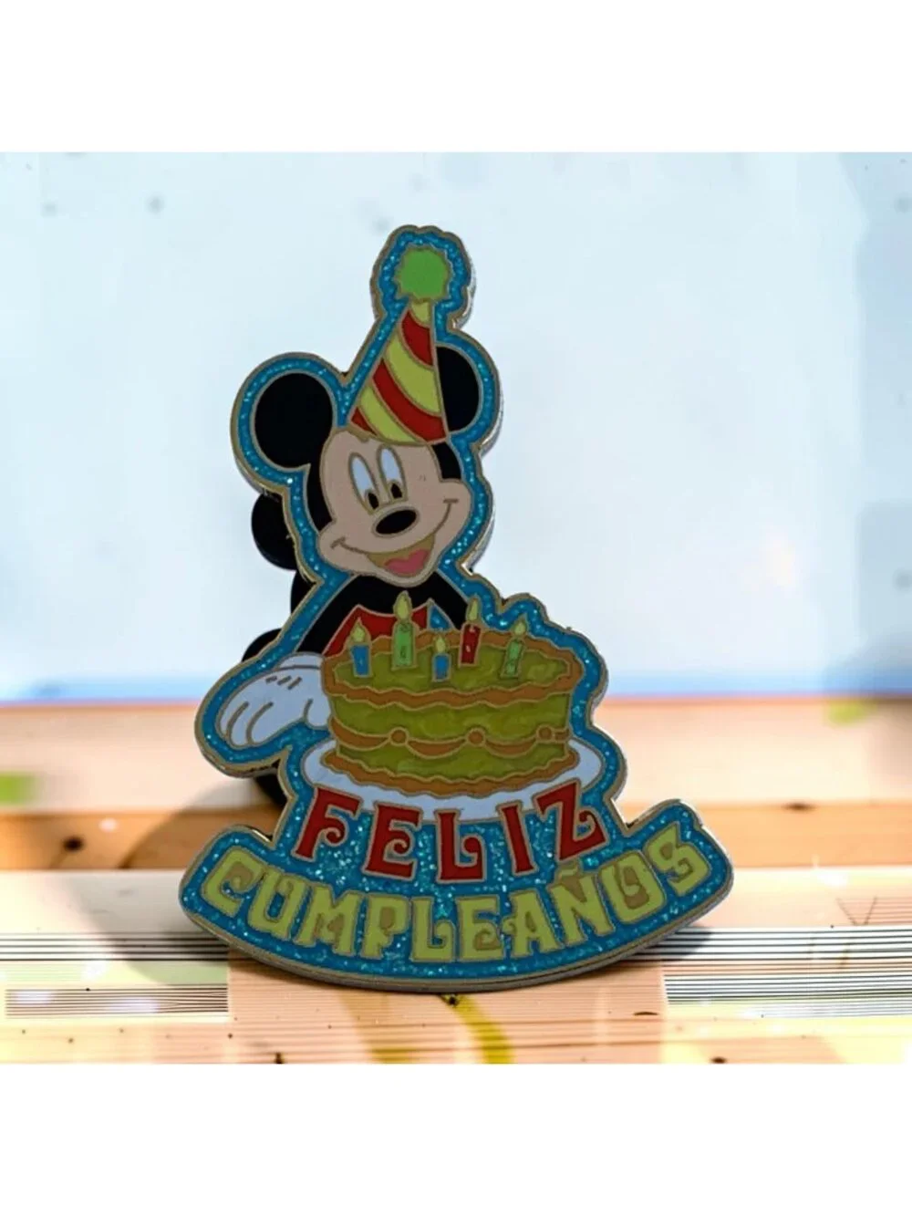 Disney Mickey Mouse - Feliz Cumpleanos (Happy Birthday) Collectible Pin From 200